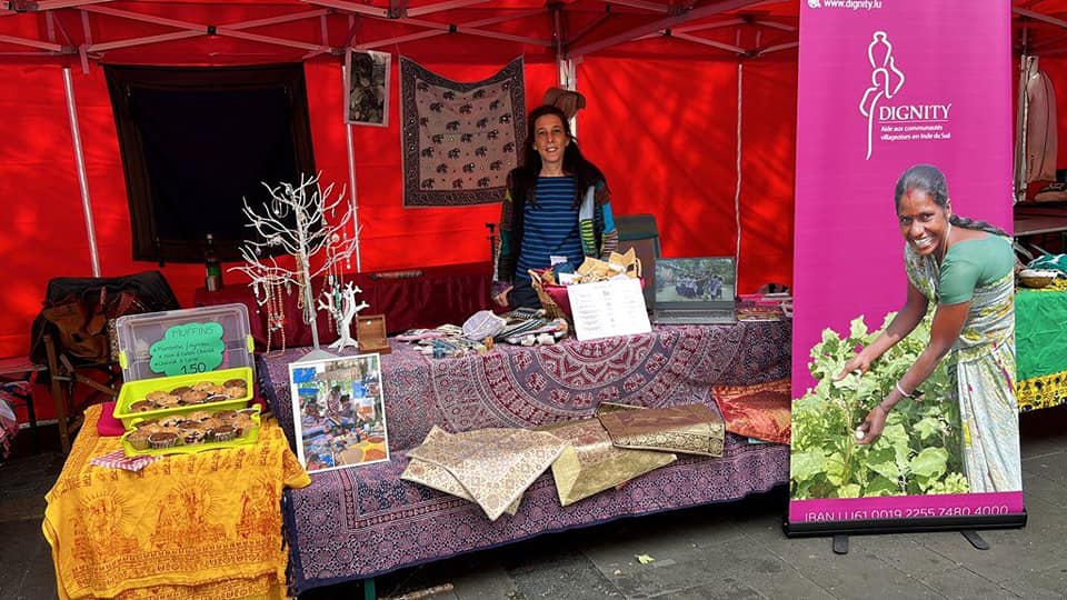 Stand au Marché du Monde à Dudelange le 2 juillet 2023